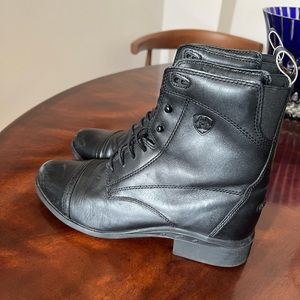 Black Ariat paddock boots